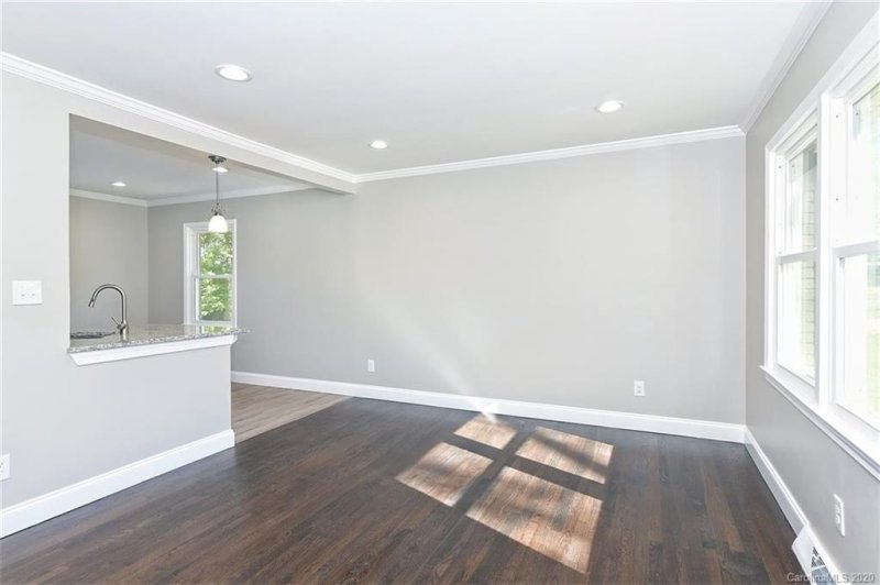 Property image 4 at 5113 Curtiswood Drive, Charlotte, NC 28213