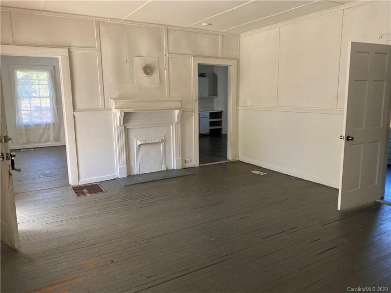 Property image 4 at 1004 5th Avenue, Gastonia, NC 28052