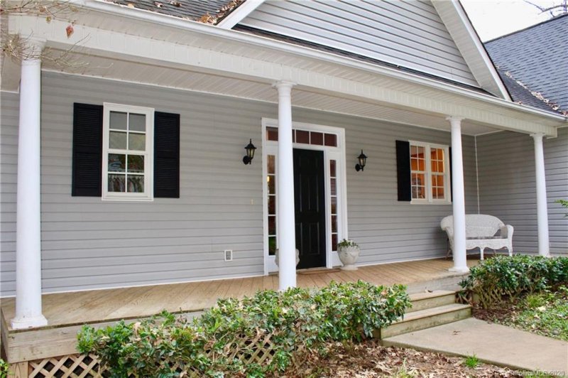 Property image 4 at 136 General Griffith Circle, Rutherfordton, NC 28139