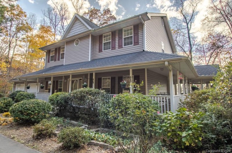 Property image 3 at 101 Sunny Ridge Drive, Asheville, NC 28804