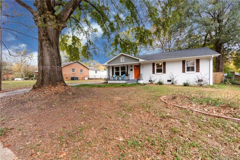 Property image 4 at 2638 Purser Drive, Charlotte, NC 28215