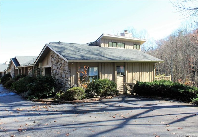 Property image 3 at 110 Country Ridge Road, Laurel Park, NC 28739