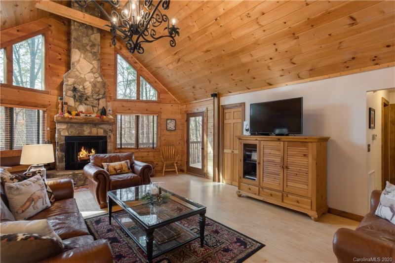 Property image 3 at 17 Sunset Court, Sapphire, NC 28774