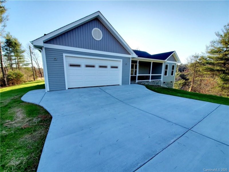 Property image 2 at 29 S Pine Drive, Weaverville, NC 28787