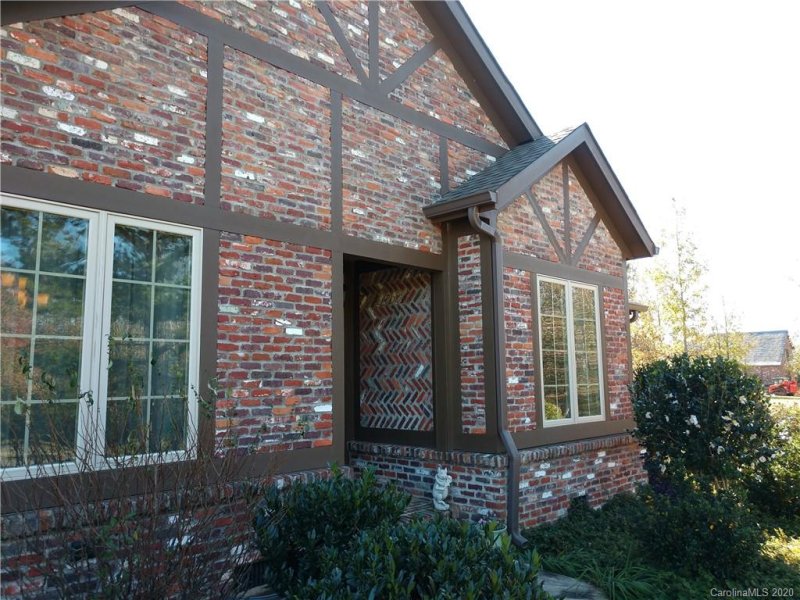 Property image 2 at 28 Hollymoorside Drive, Columbus, NC 28722