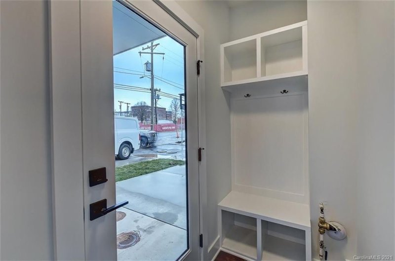 Property image 2 at 1208 Minter Place, Charlotte, NC 28203