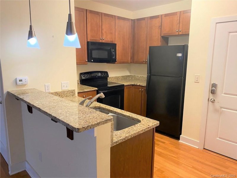 Property image 5 at 630 Calvert Street, Charlotte, NC 28208