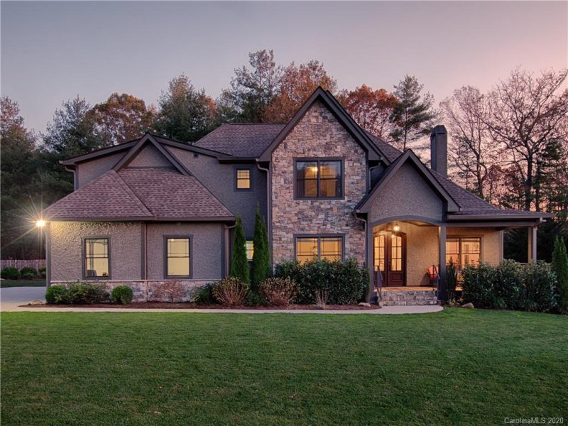 64 King Heights Drive