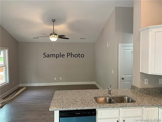 Property image 4 at 2400 Myrtle Avenue, Gastonia, NC 28052