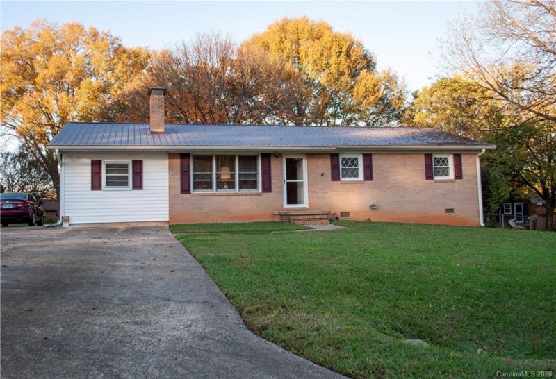 Property image 2 at 2012 Rhonda Drive, Gastonia, NC 28054