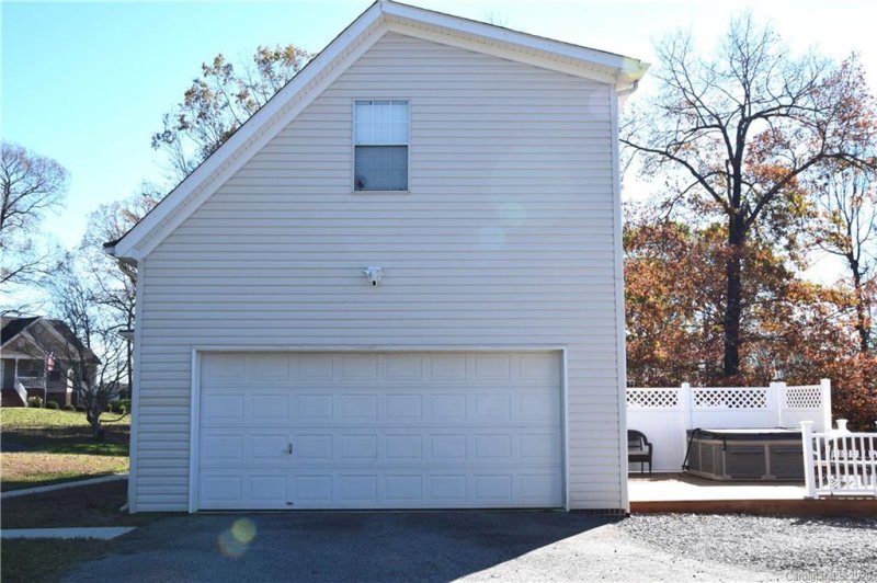 Property image 4 at 105 Gatwick Court, Statesville, NC 28677