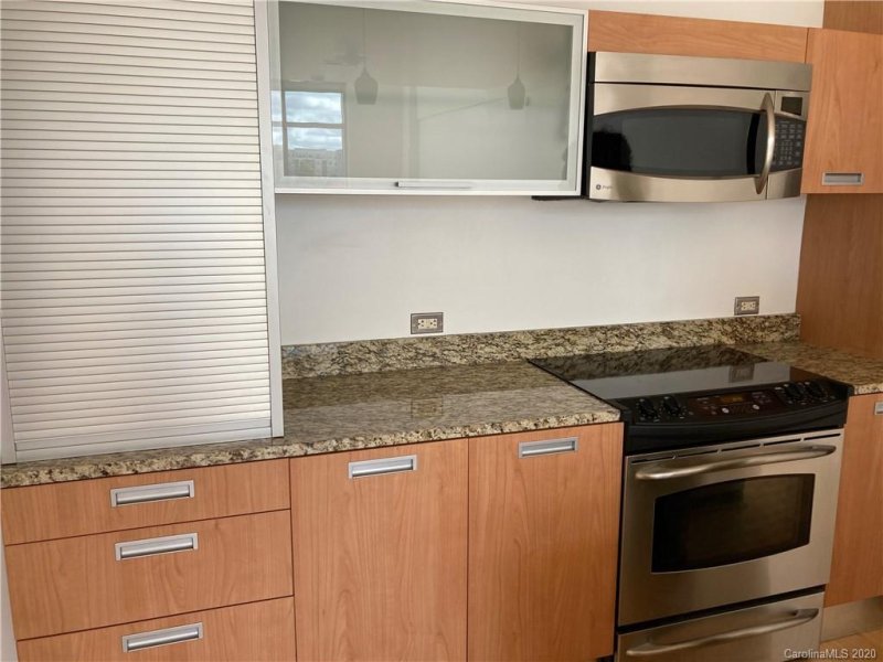 Property image 3 at 1133 Metropolitan Avenue, Charlotte, NC 28204