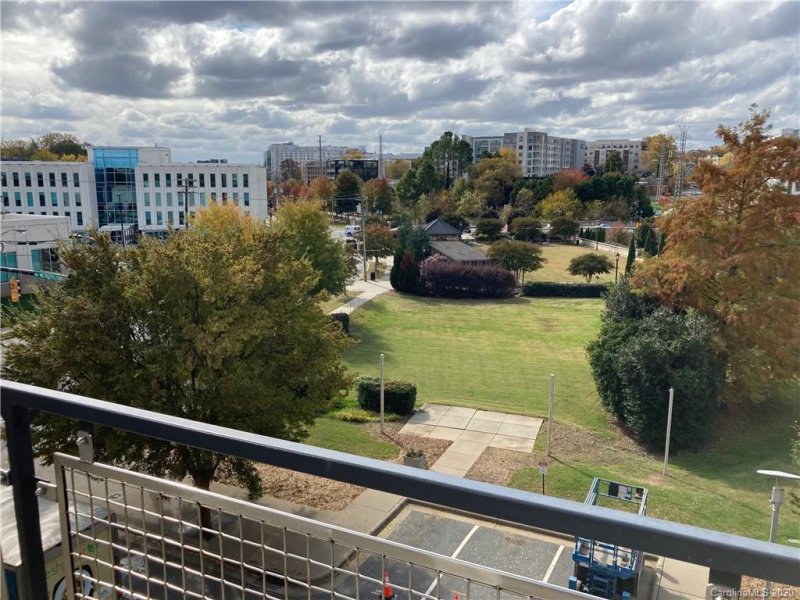 Property image 4 at 1133 Metropolitan Avenue, Charlotte, NC 28204