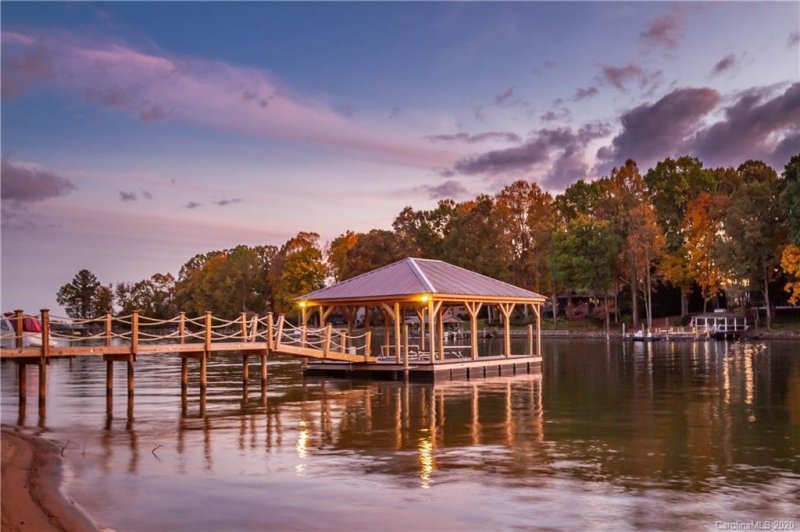 Property image 4 at 251 Gainswood Drive, Mooresville, NC 28117