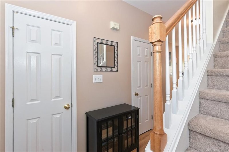 Property image 5 at 2041 Lennox Square Road, Charlotte, NC 28210