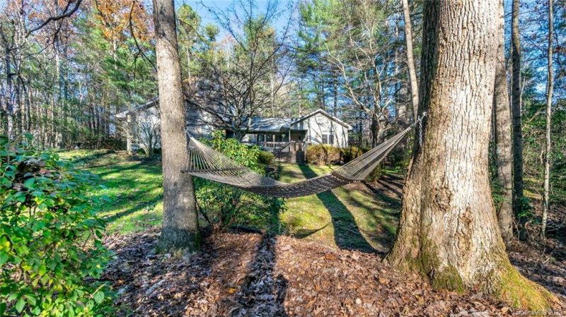 Property image 2 at 128 Camellia Way, Hendersonville, NC 28739