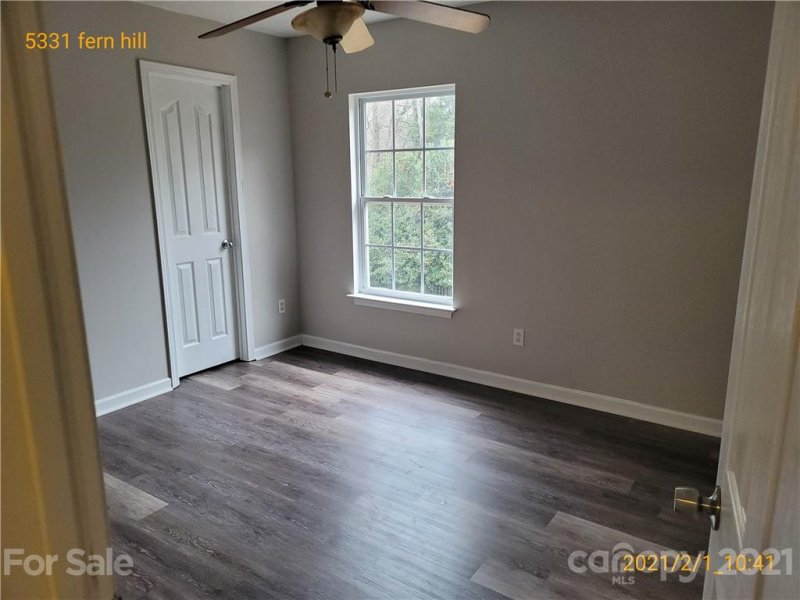 Property image 4 at 5331 Fernhill Drive, Charlotte, NC 28217