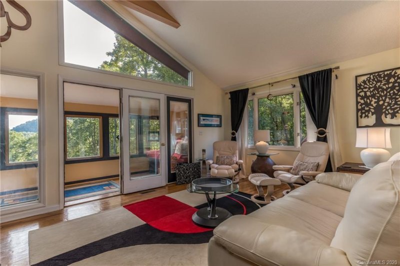 Property image 2 at 127 Bobcat Trail, Saluda, NC 28773