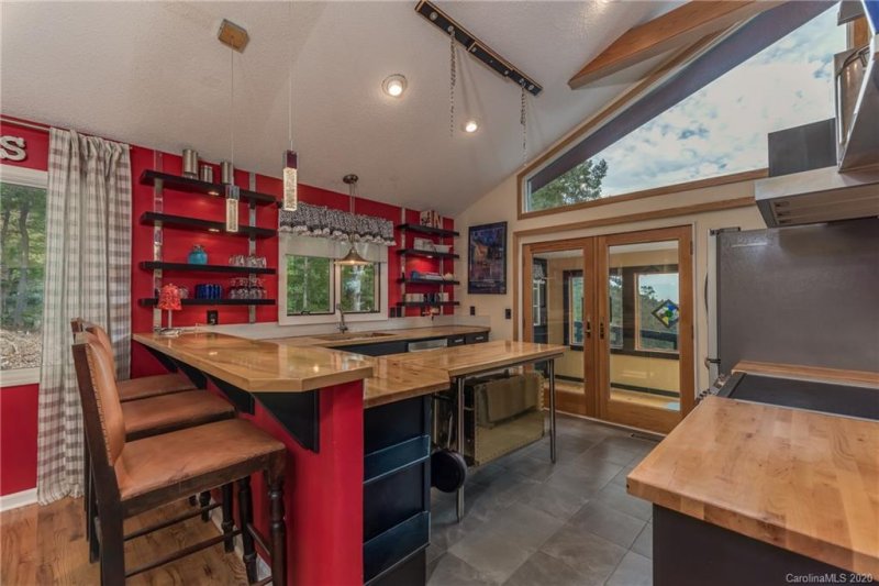 Property image 3 at 127 Bobcat Trail, Saluda, NC 28773