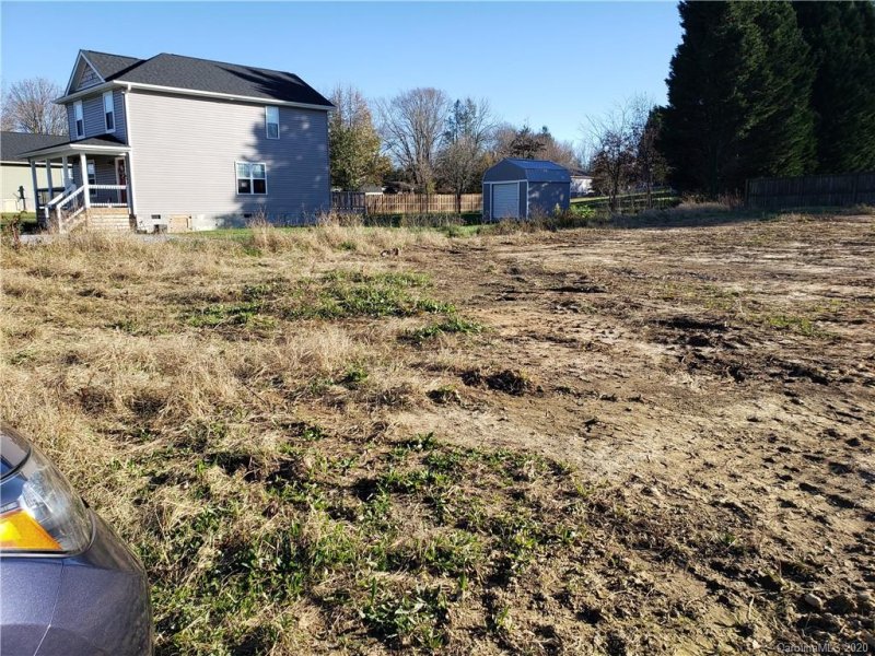 Property image 3 at 99999 Glover Street, Hendersonville, NC 28792