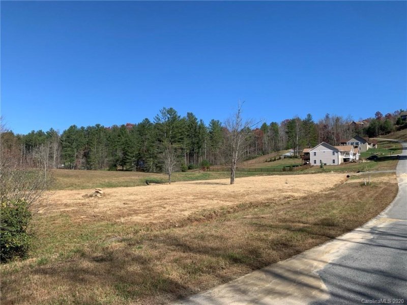 Property image 3 at 159 Crystal Heights Drive, Hendersonville, NC 28739