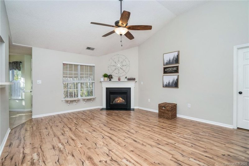 Property image 5 at 3030 Longspur Drive, Matthews, NC 28105