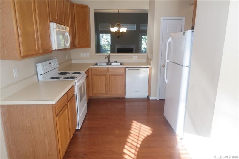 Property image 3 at 1800 Lookout Lane, Gastonia, NC 28054