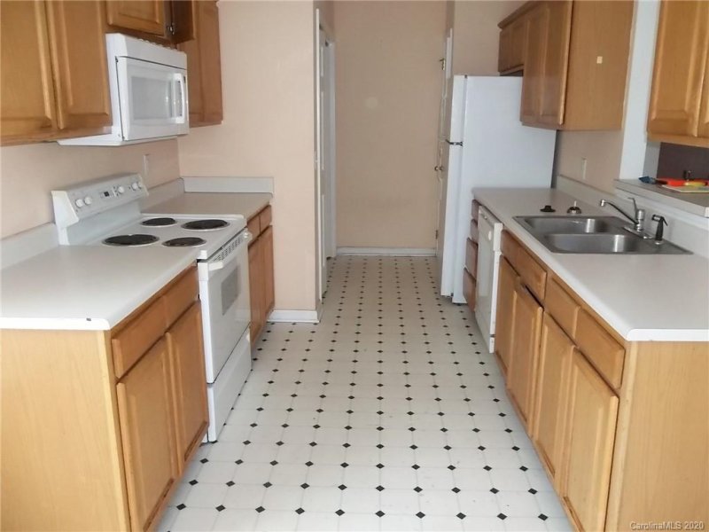 Property image 2 at 7431 Prindle Lake Drive, Charlotte, NC 28227