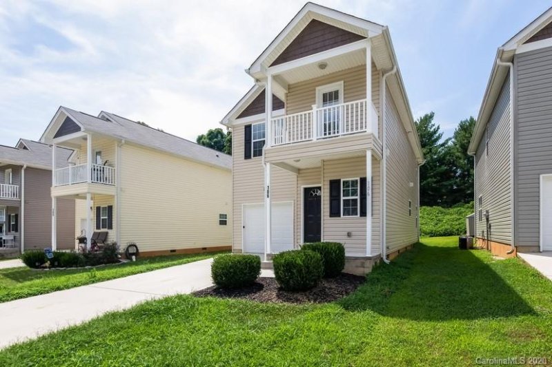 Property image 2 at 106 Lookout Point Place, Mooresville, NC 28115