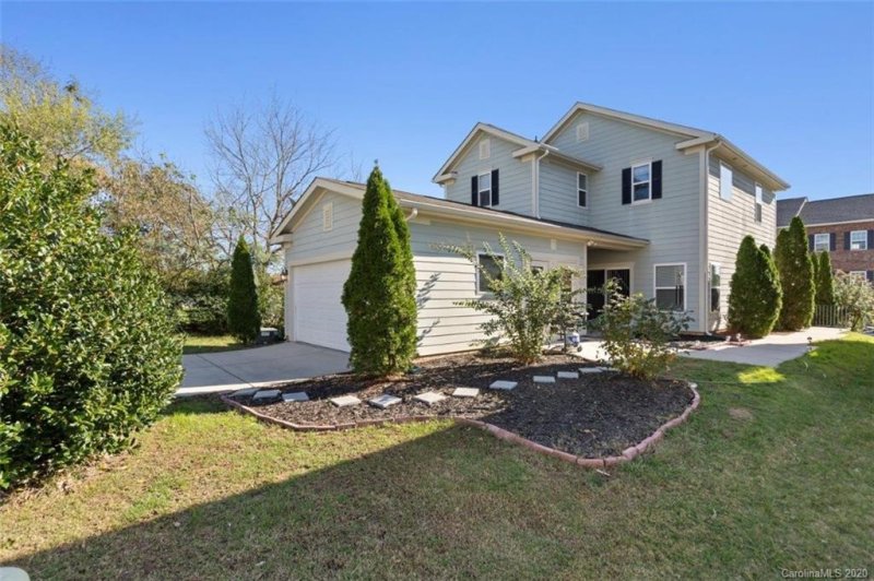 Property image 2 at 12817 Delvin Castle Court, Pineville, NC 28134