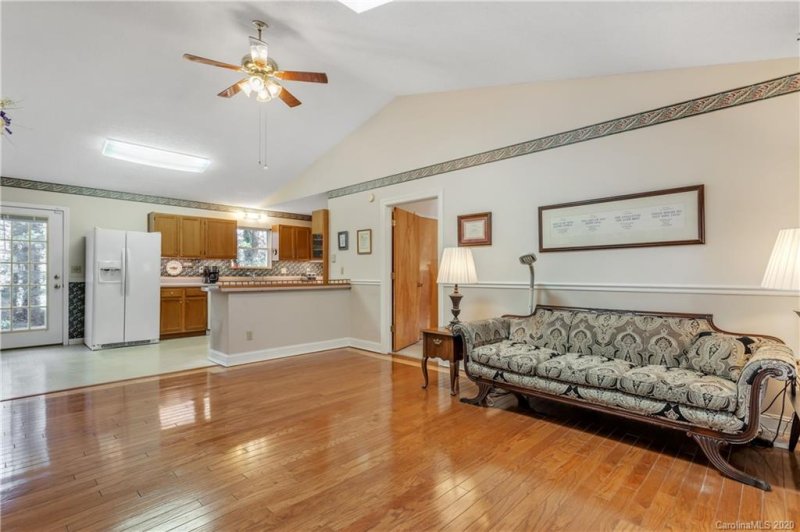 Property image 5 at 112 Cinnamon Way, Flat Rock, NC 28731