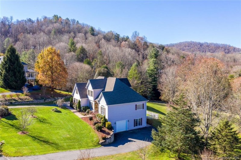 Property image 3 at 124 Horseshoe Trail, Barnardsville, NC 28709