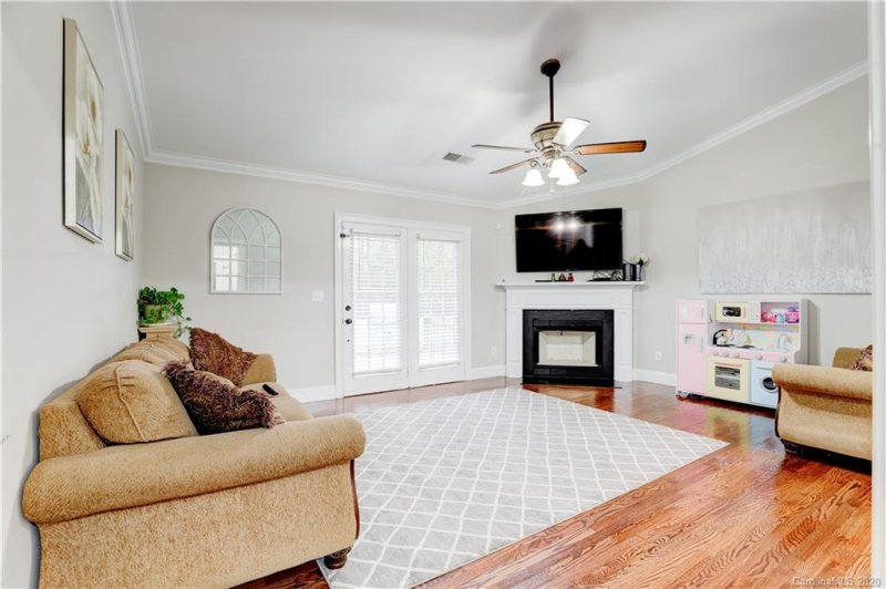 Property image 4 at 6060 Acadian Woods Drive, Charlotte, NC 28227