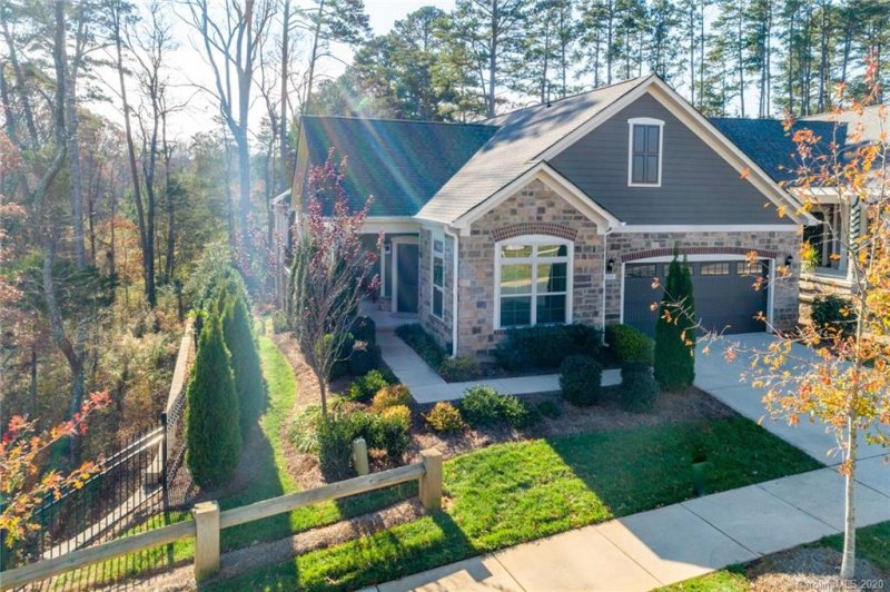 Property image 2 at 8205 Parknoll Drive, Huntersville, NC 28078