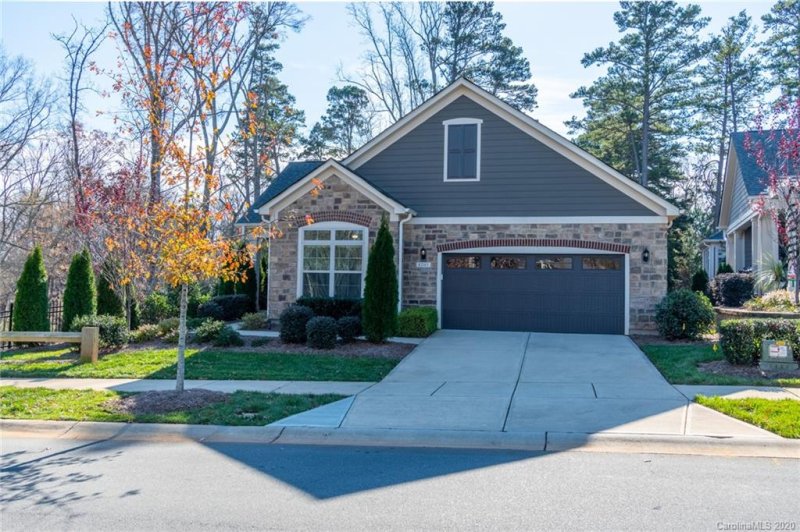 Property image 3 at 8205 Parknoll Drive, Huntersville, NC 28078