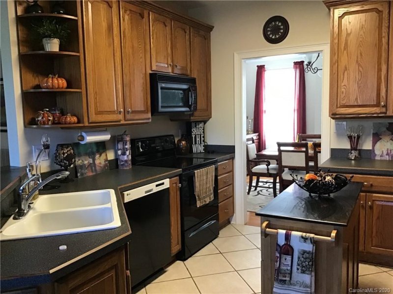 Property image 5 at 163 Turnberry Lane, Mooresville, NC 28117