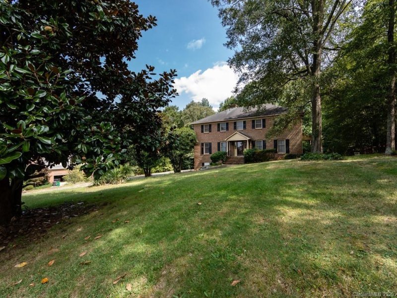 Property image 2 at 4817 S Parview Drive, Charlotte, NC 28226