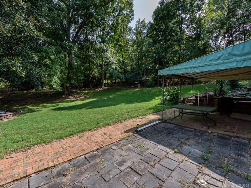 Property image 4 at 4817 S Parview Drive, Charlotte, NC 28226