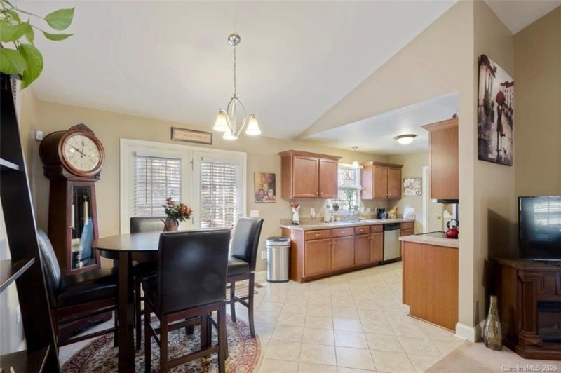 Property image 4 at 190 Creek View Road, Mooresville, NC 28117