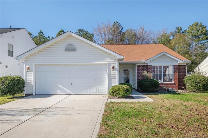 Property image 2 at 1300 Shenandoah Circle, Rock Hill, SC 29730