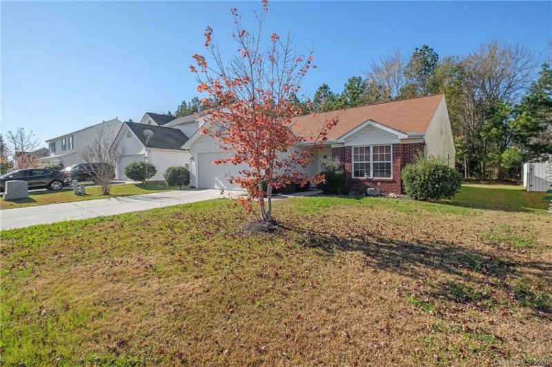 Property image 3 at 1300 Shenandoah Circle, Rock Hill, SC 29730