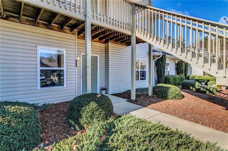 Property image 4 at 202 Carrington Place, Arden, NC 28704