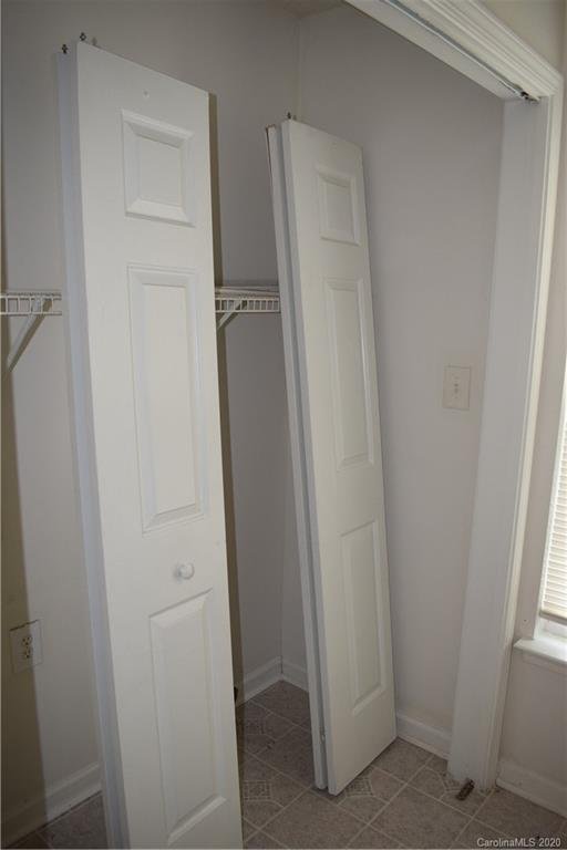 Property image 3 at 1023 Karendale Avenue, Charlotte, NC 28208