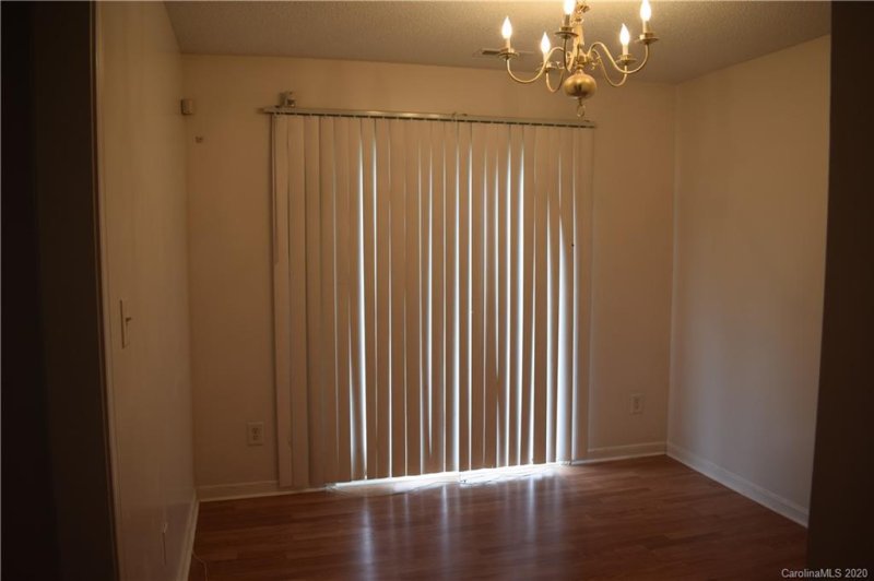 Property image 4 at 1023 Karendale Avenue, Charlotte, NC 28208