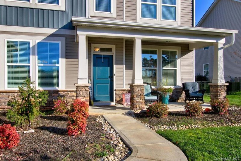 Property image 2 at 136 Southern Oak Drive, Mooresville, NC 28115