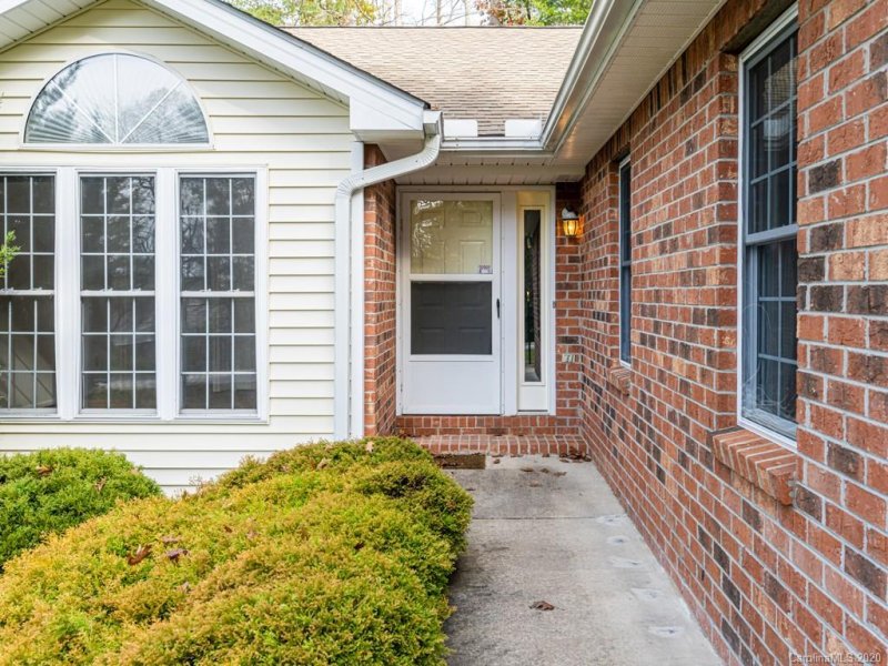 Property image 2 at 48 Park Avenue, Asheville, NC 28803