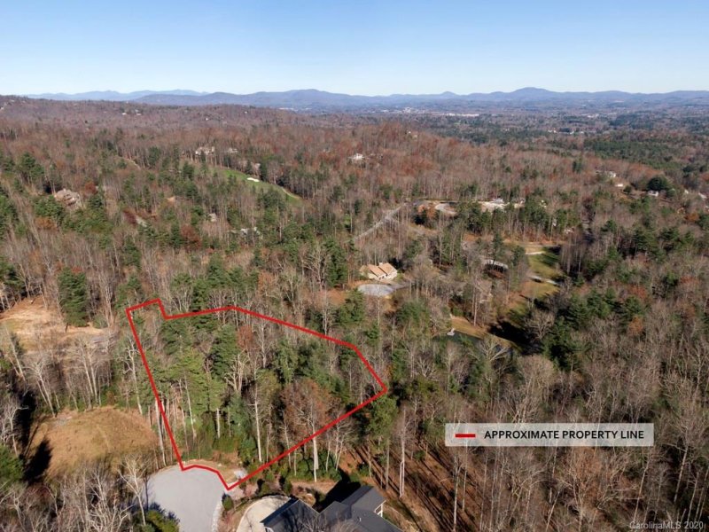 Property image 3 at 90 Dusky Court, Hendersonville, NC 28739