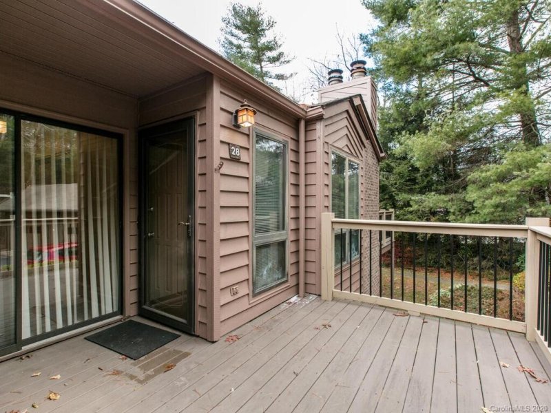 Property image 4 at 28 Ravencroft Lane, Asheville, NC 28803
