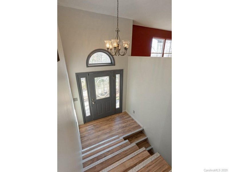 Property image 3 at 106 Sandpiper Palisades Street, Hendersonville, NC 28792