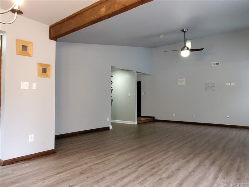 Property image 4 at 4925 Cricklewood Lane, Charlotte, NC 28212